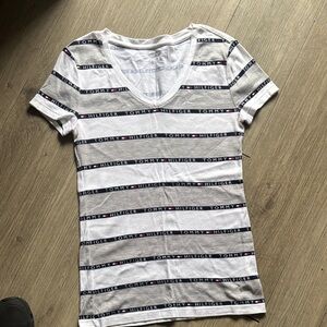 Tommy Hilfiger Women's White and Black Striped Tee